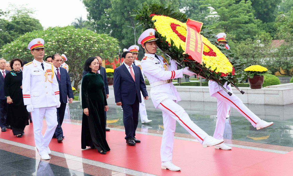Lãnh đạo Đảng, Nhà nước vào Lăng viếng Chủ tịch Hồ Chí Minh